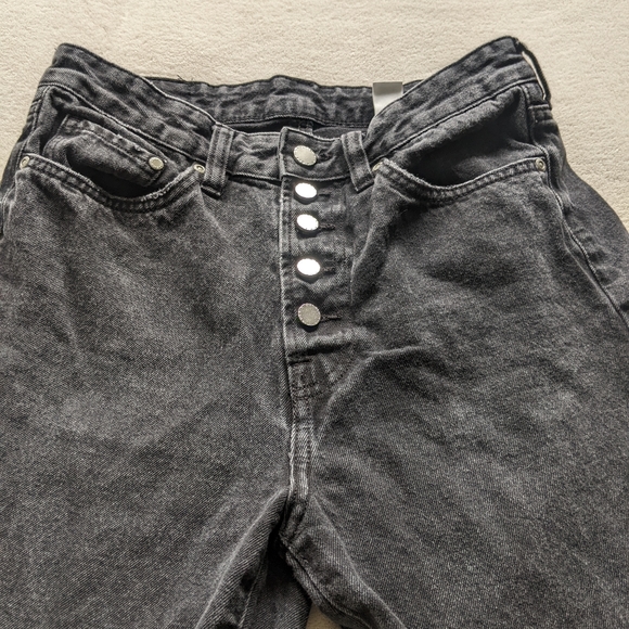 2 pairs of H&M jeans - Picture 5 of 8